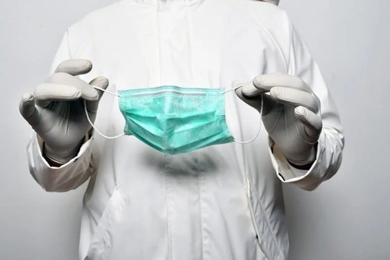Saiba como usar as máscaras de proteção corretamente – Entrevista Terra